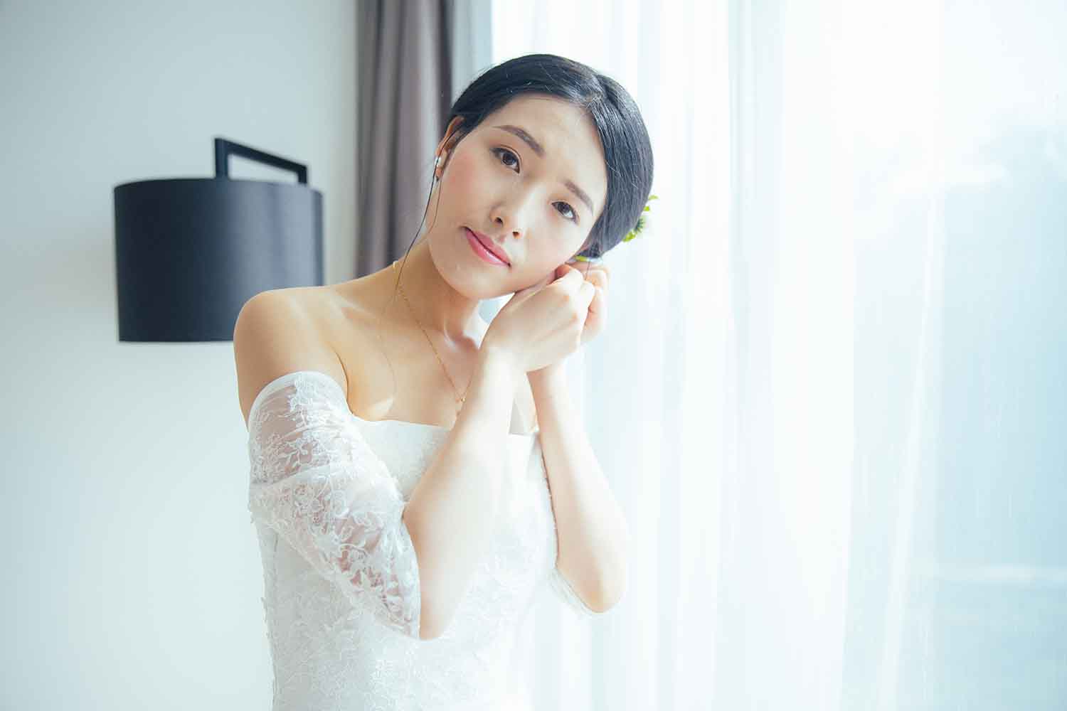 [素人新娘] 穿着真空透视内裤的高个子新娘婚礼现场实拍写真 H238