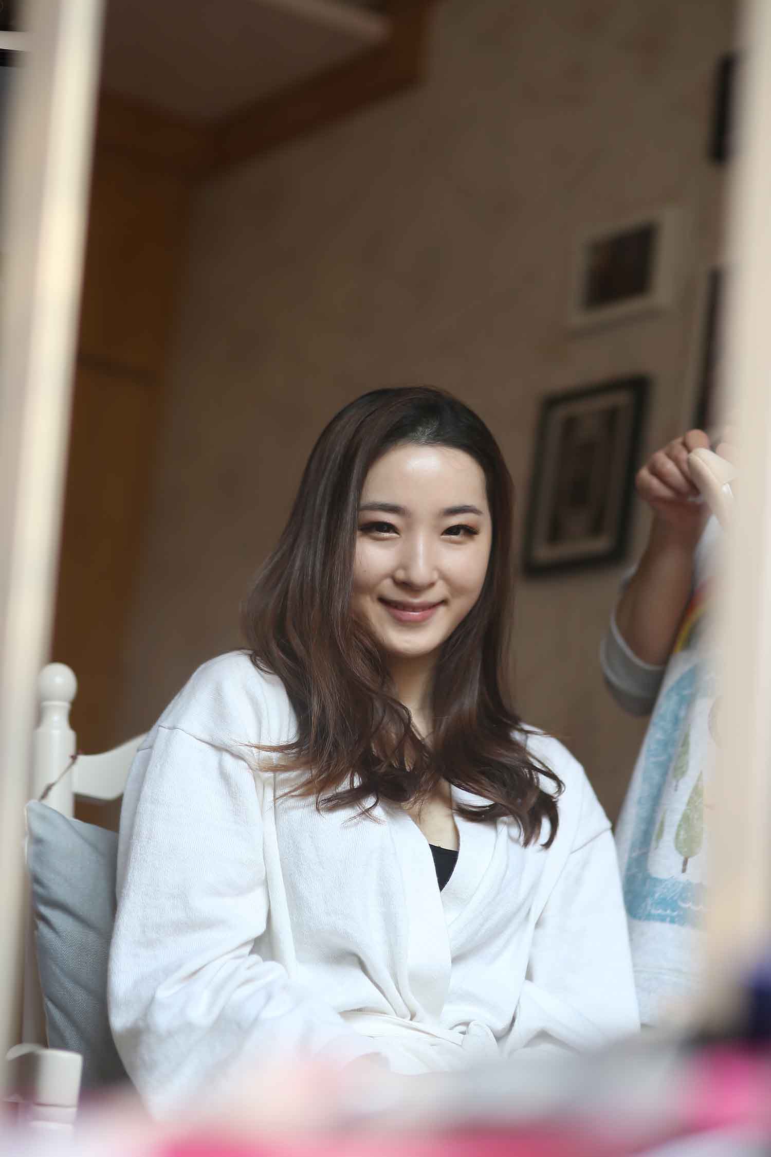 [素人新娘] 腿上有朵黑玫瑰纹身的新娘婚礼现场实拍写真 H308