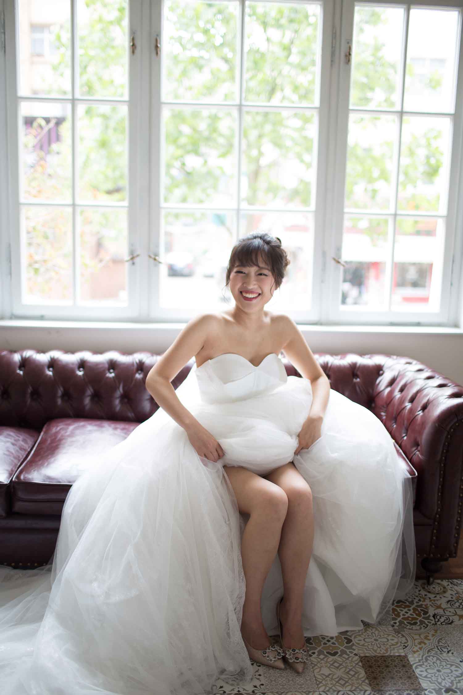 [素人新娘] 感觉礼服快要掉下来了！！新娘婚礼现场实拍写真 H323