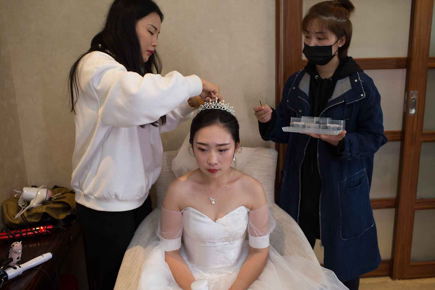 [素人新娘] 有气质的娇小美女新娘婚礼现场实拍写真 H252