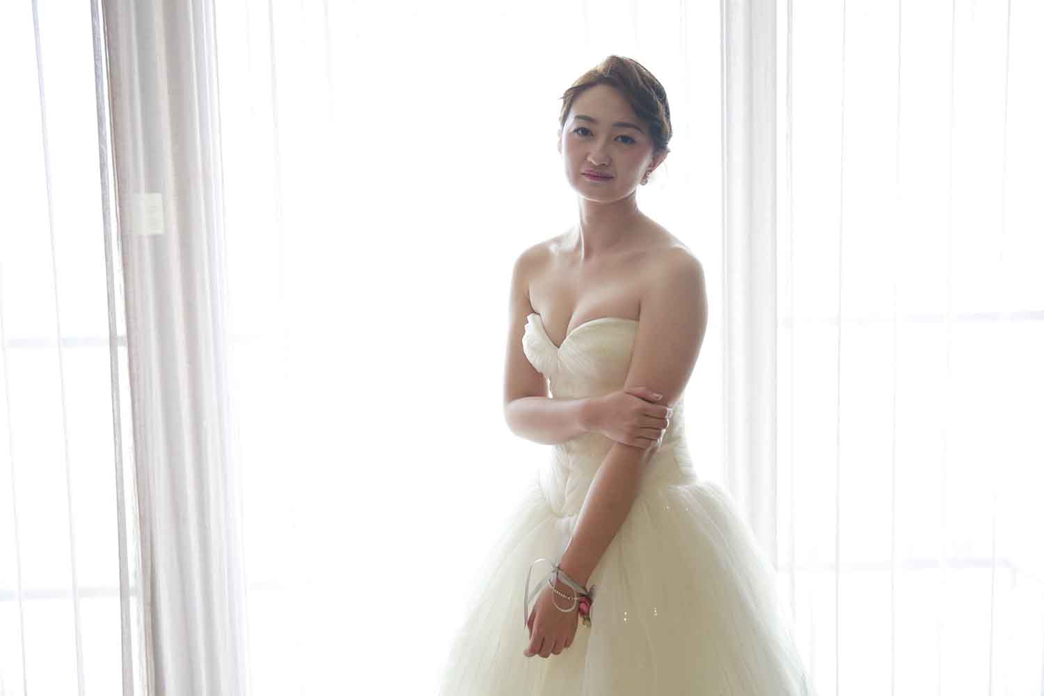 [素人新娘] 爱笑的大眼睛新娘婚礼现场实拍写真 H219