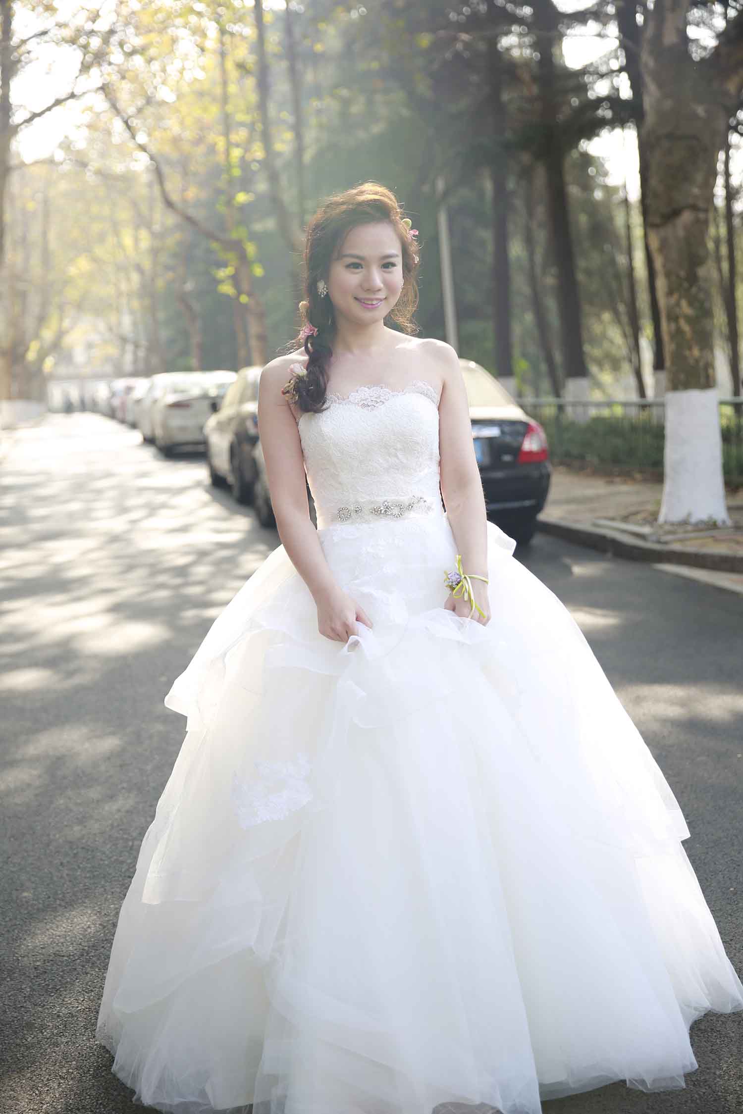 [素人新娘] 丰满富态的鹅蛋脸新娘婚礼现场实拍写真 H218