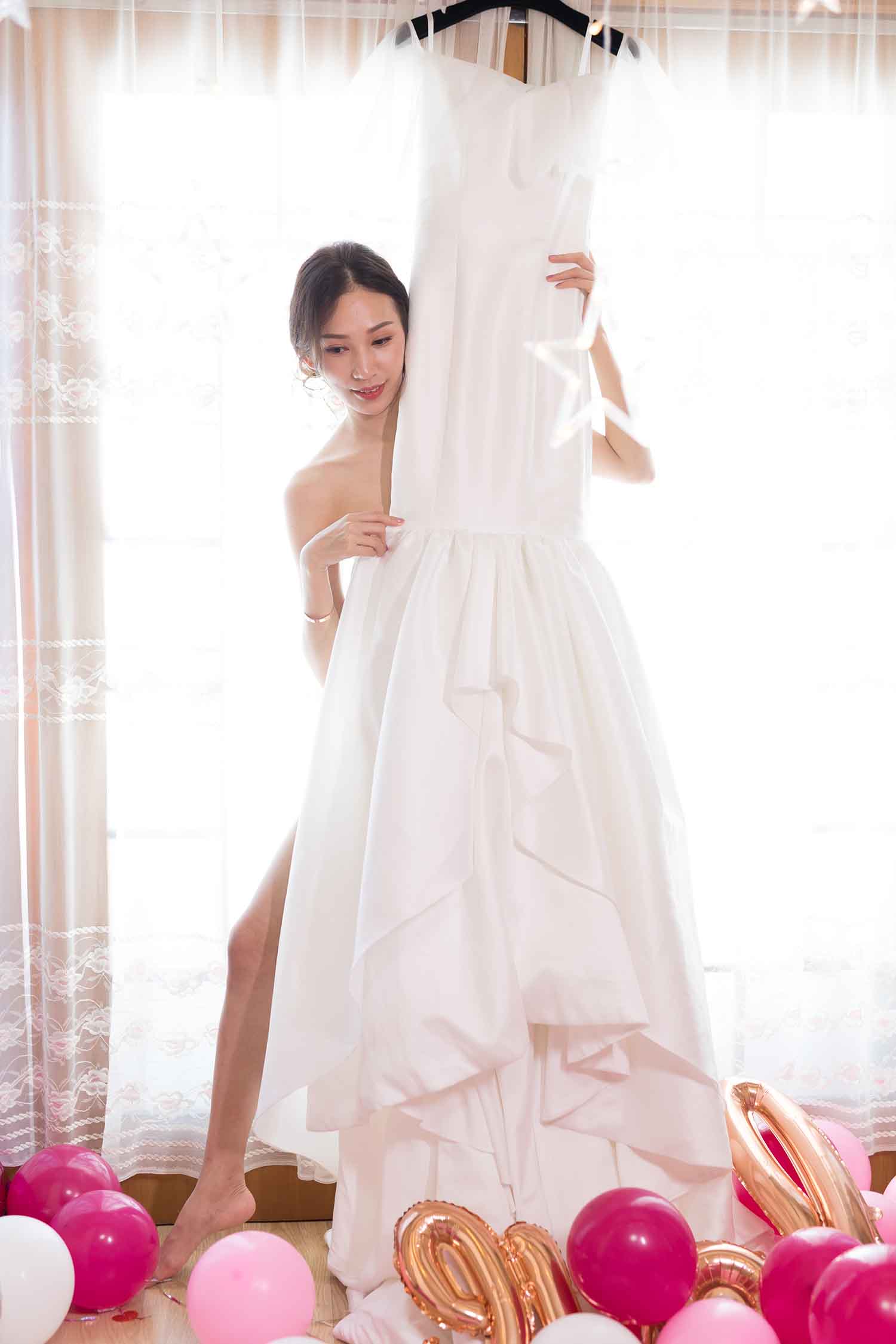 [素人新娘] 脚很性感的大长腿美女新娘婚礼现场实拍写真 H247