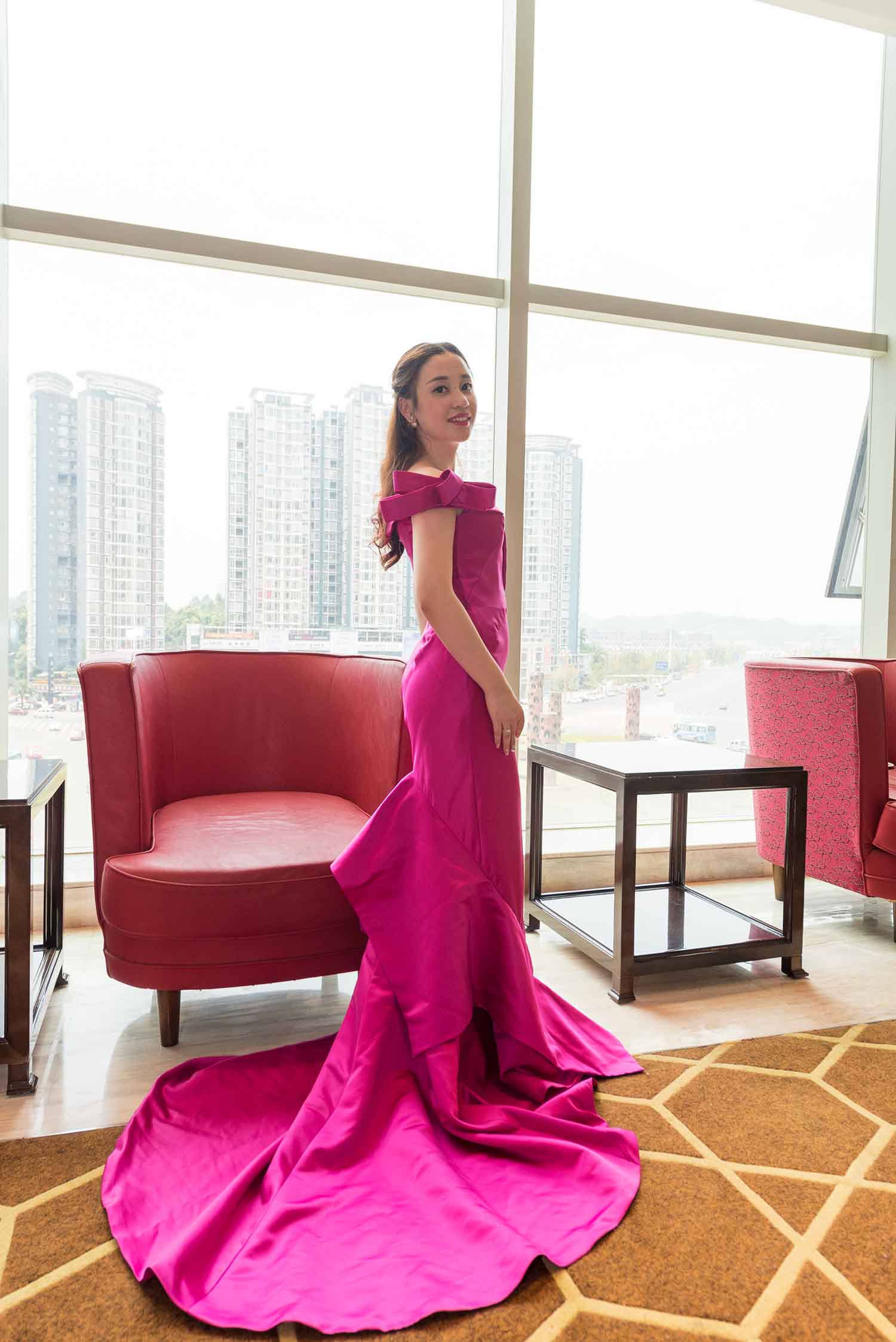 [素人新娘] 小巧可爱的公主气质新娘婚礼现场实拍写真 H211