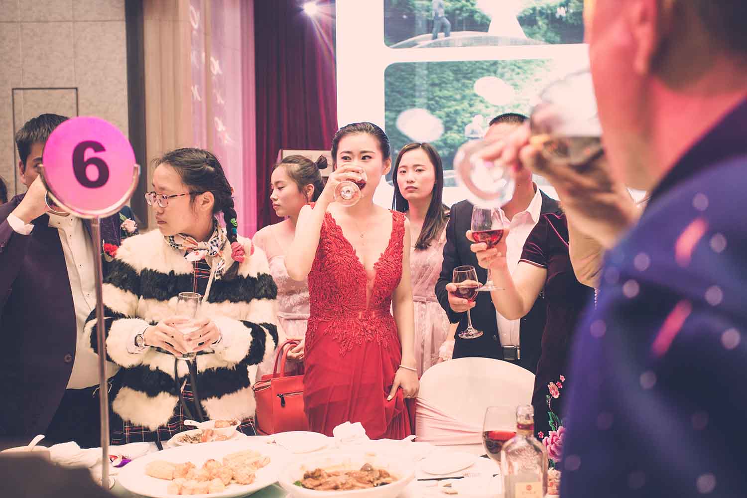 [素人新娘] 小家碧玉气质的可爱新娘婚礼现场实拍写真 H351