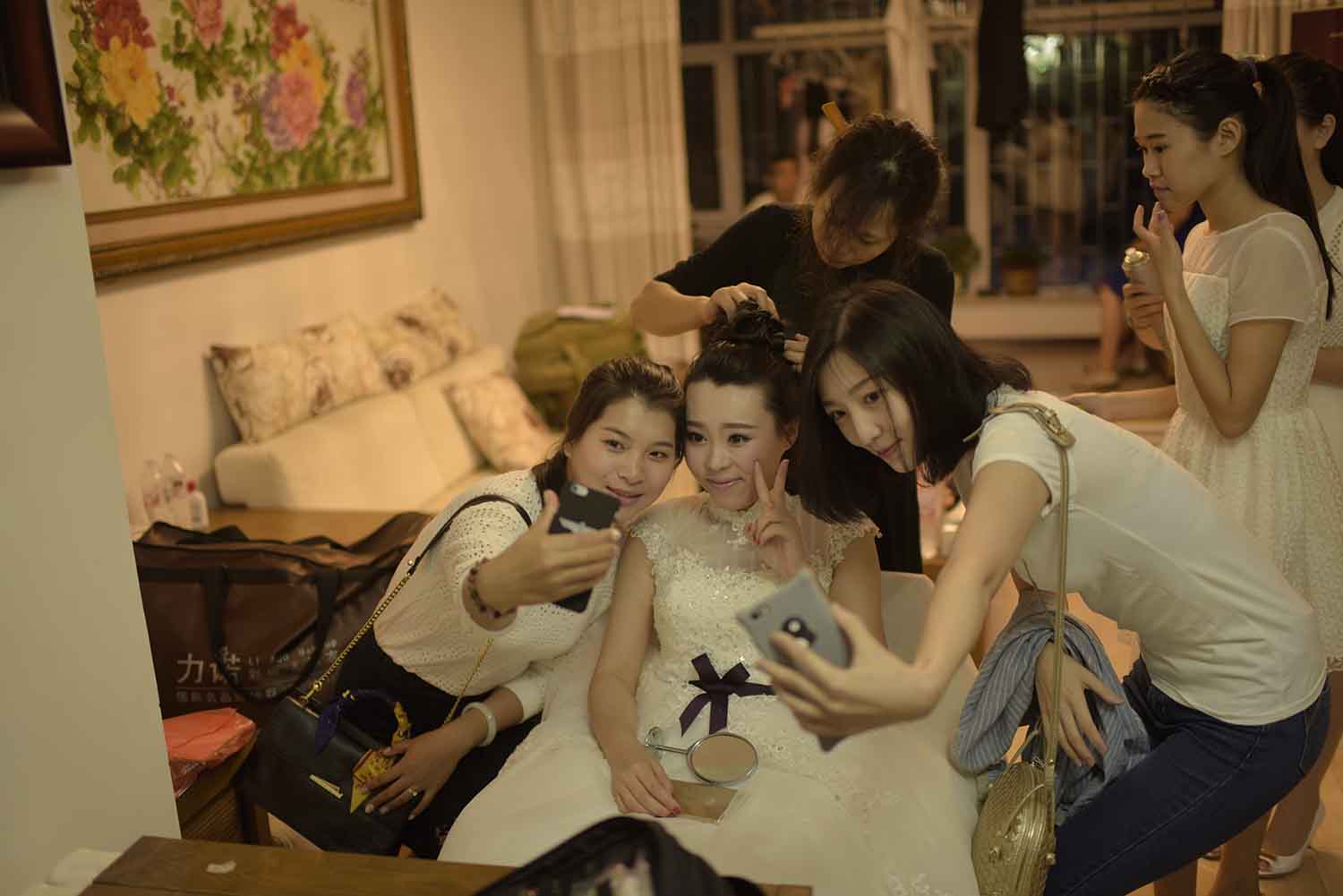 [素人新娘] 有点小可爱气质的美女新娘婚礼现场实拍写真 H430