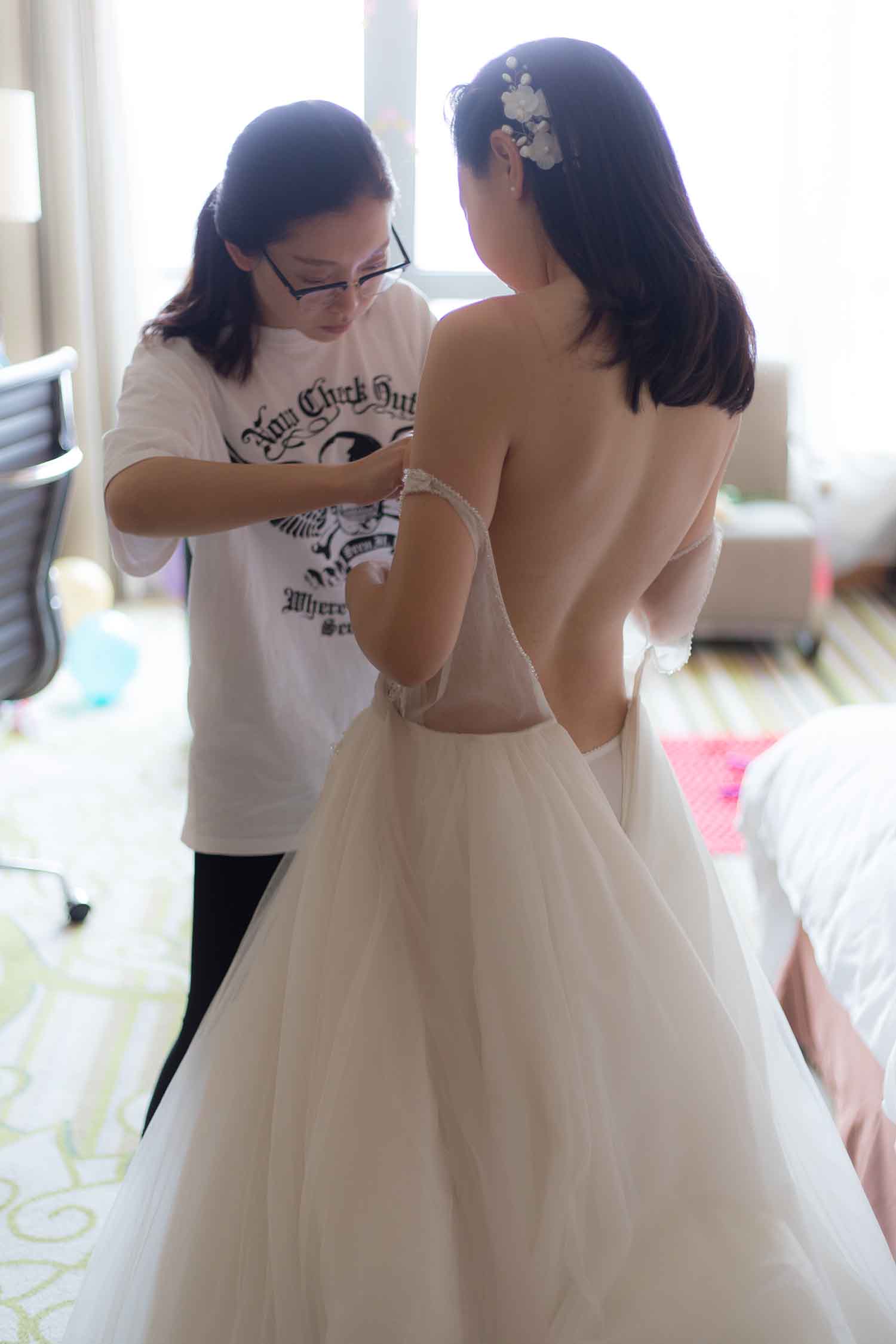 [素人新娘] 穿着性感蕾丝内衣大胆展示的美女新娘婚礼现场实拍写真 H359