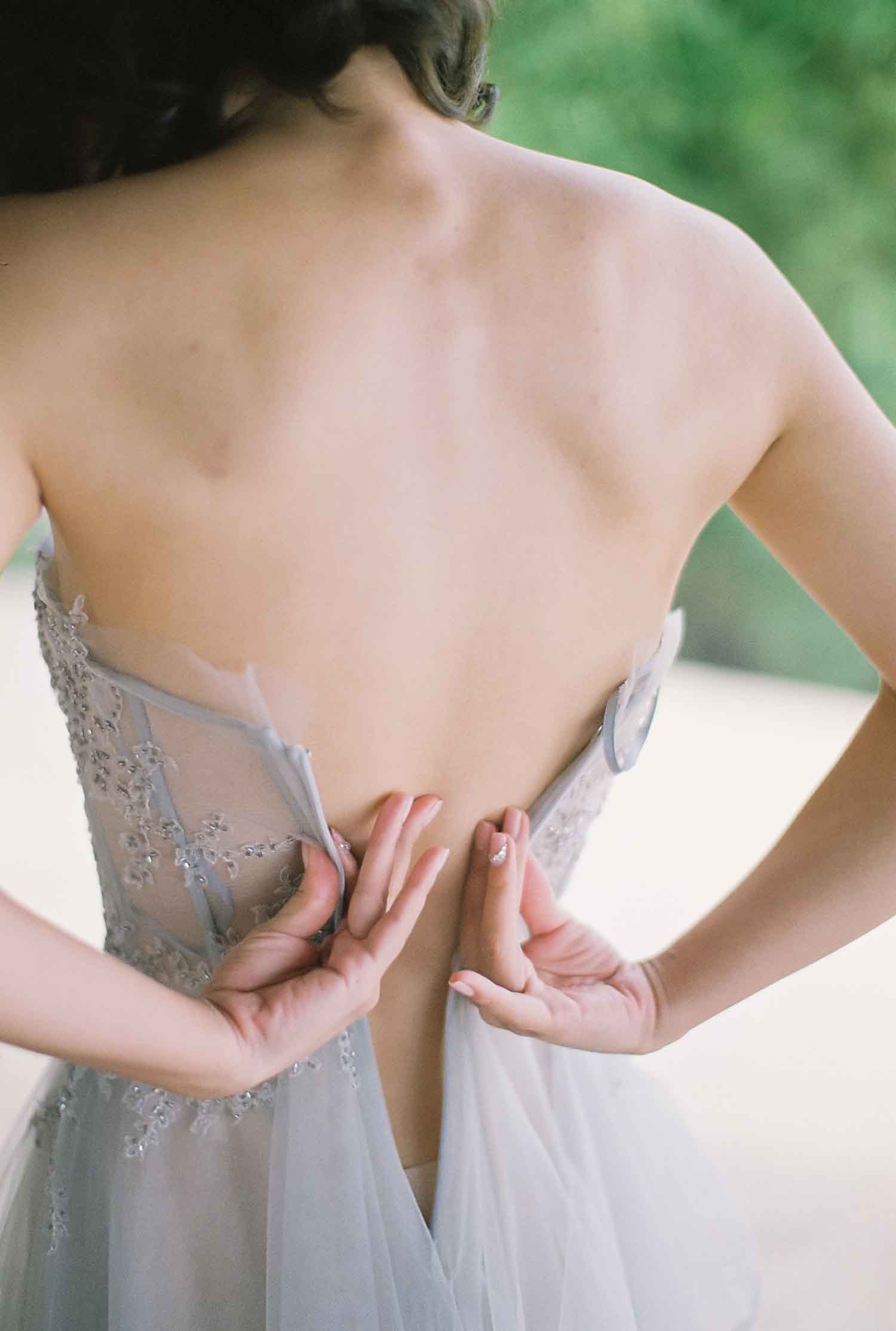 [素人新娘] 身材诱人屁股性感的新娘婚礼现场实拍写真 H331