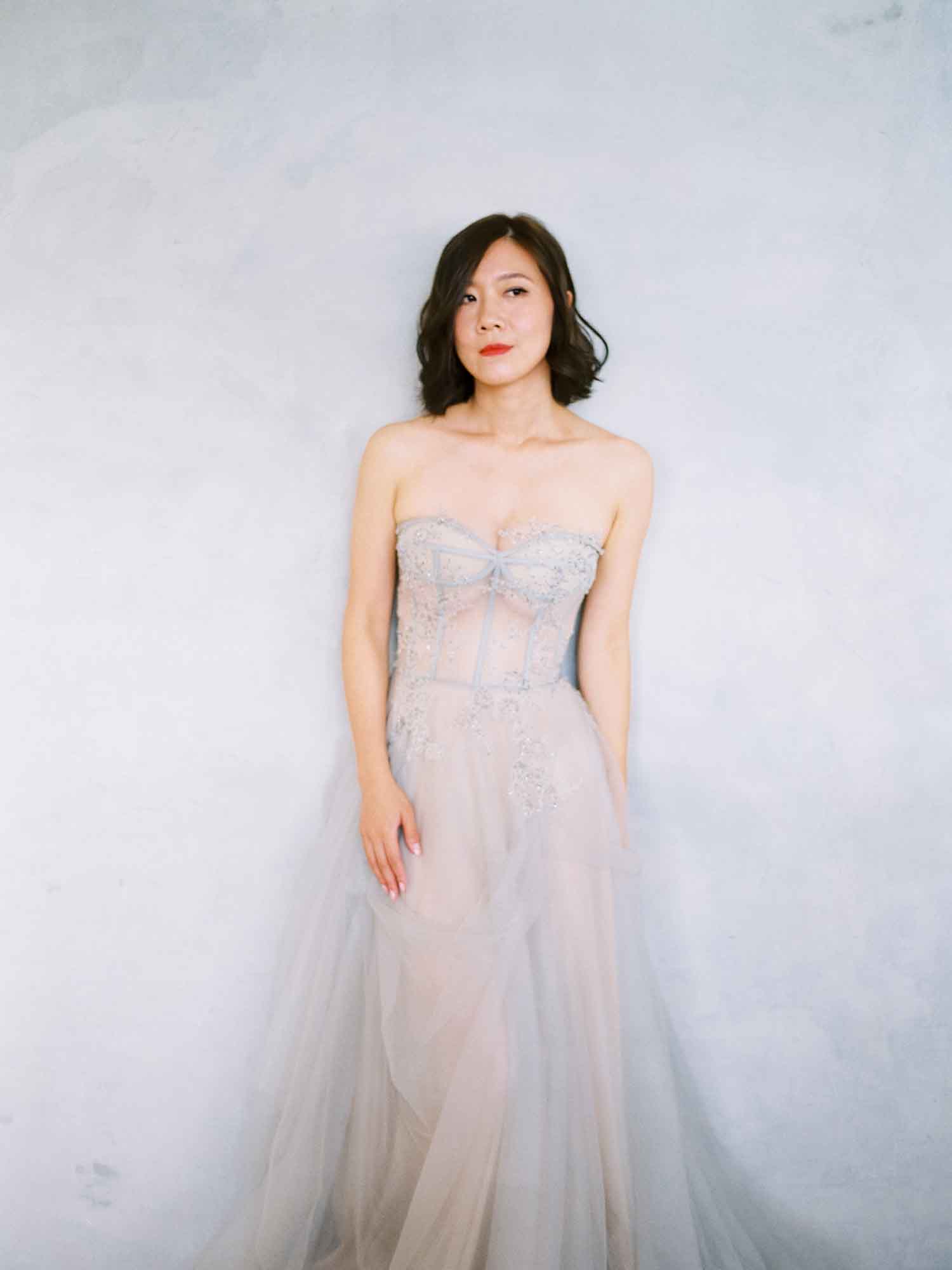 [素人新娘] 身材诱人屁股性感的新娘婚礼现场实拍写真 H331