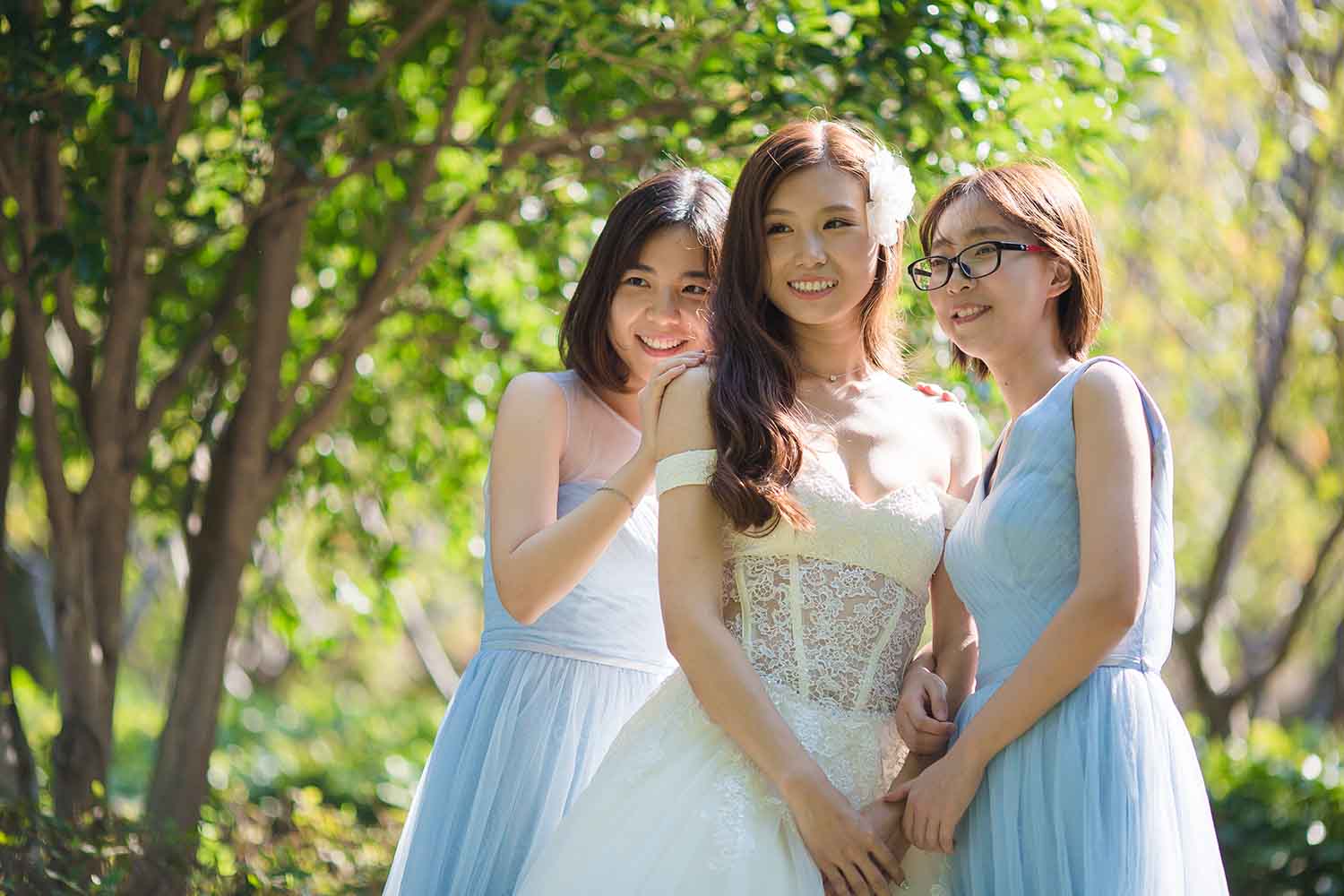 [素人新娘] 前凸后翘身材很好的美女新娘婚礼现场实拍写真 H328