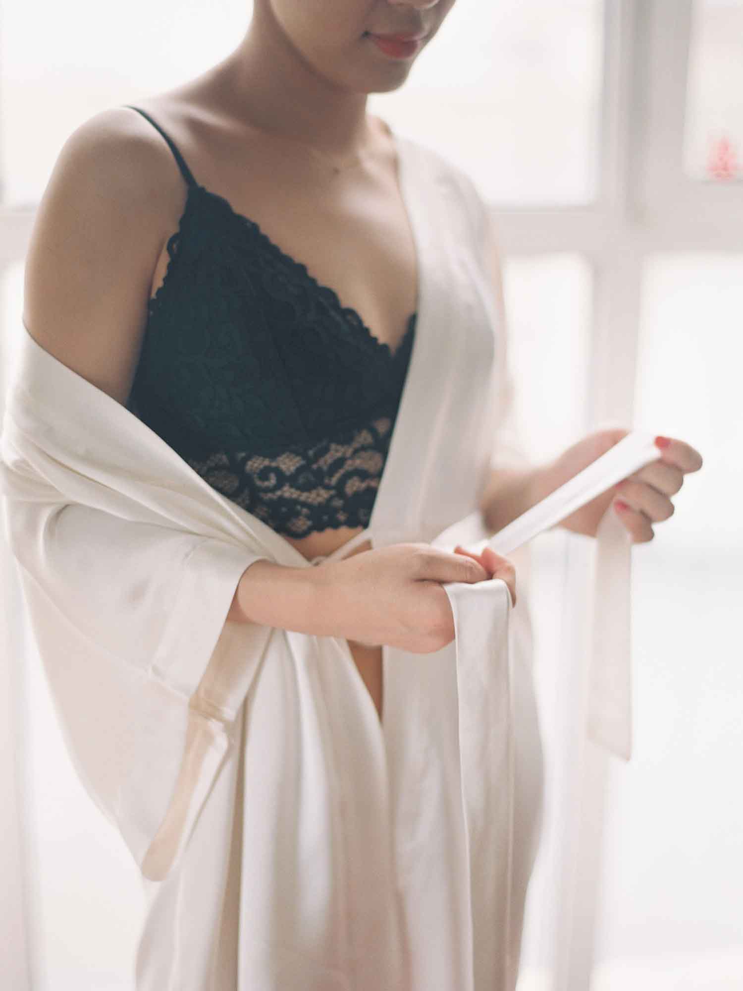 [素人新娘] 穿着黑色性感文胸的新娘婚礼现场实拍写真 H357