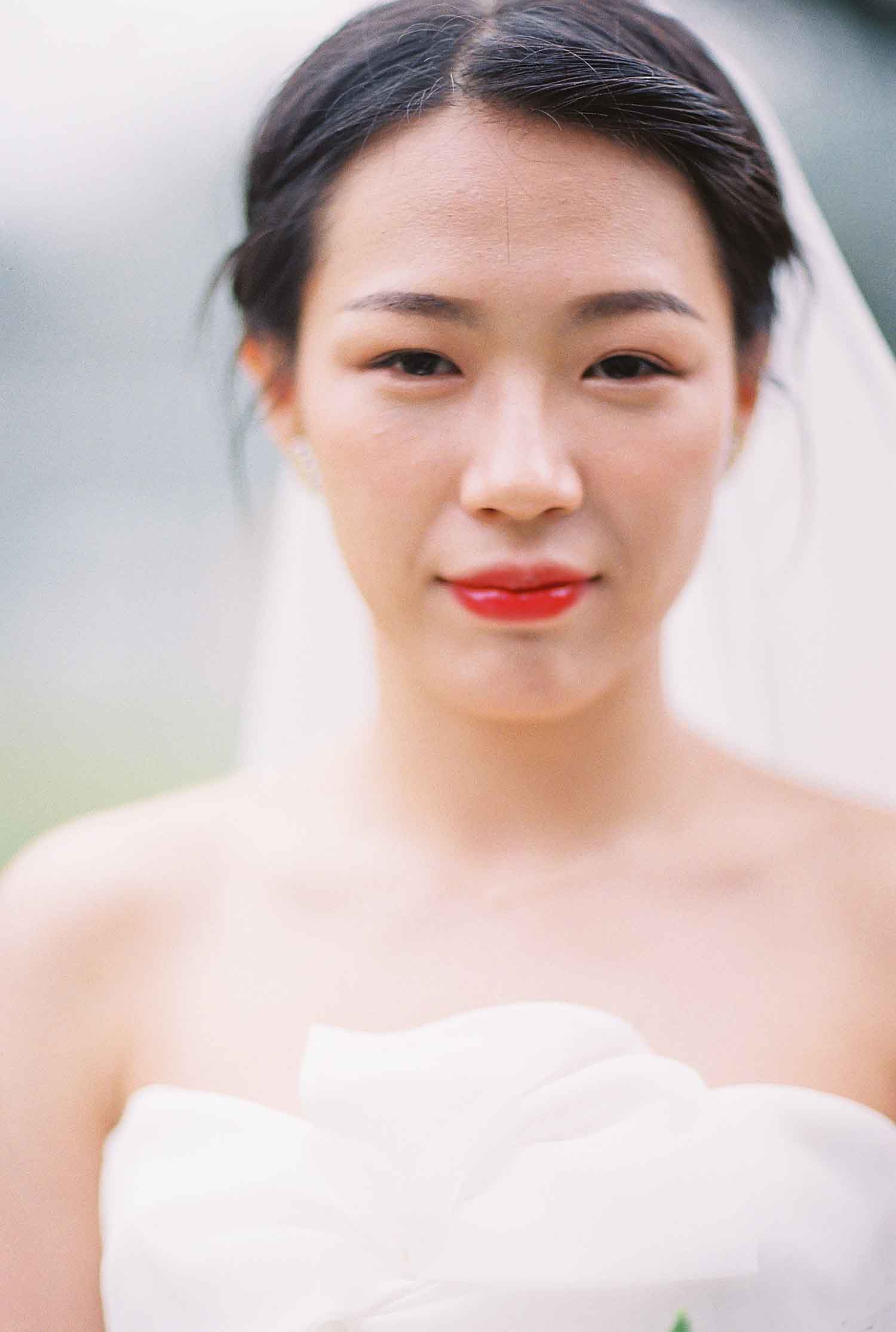 [素人新娘] 穿着黑色性感文胸的新娘婚礼现场实拍写真 H357