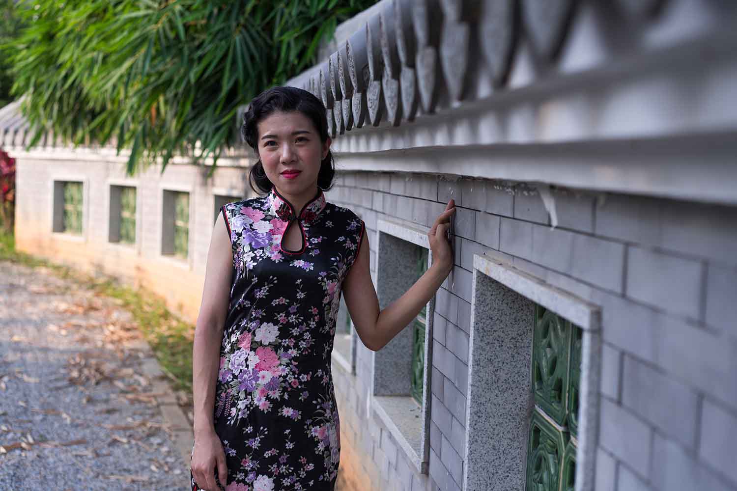 [素人新娘] 穿着蕾丝内衣的气质美女新娘拍摄婚纱照写真 H414