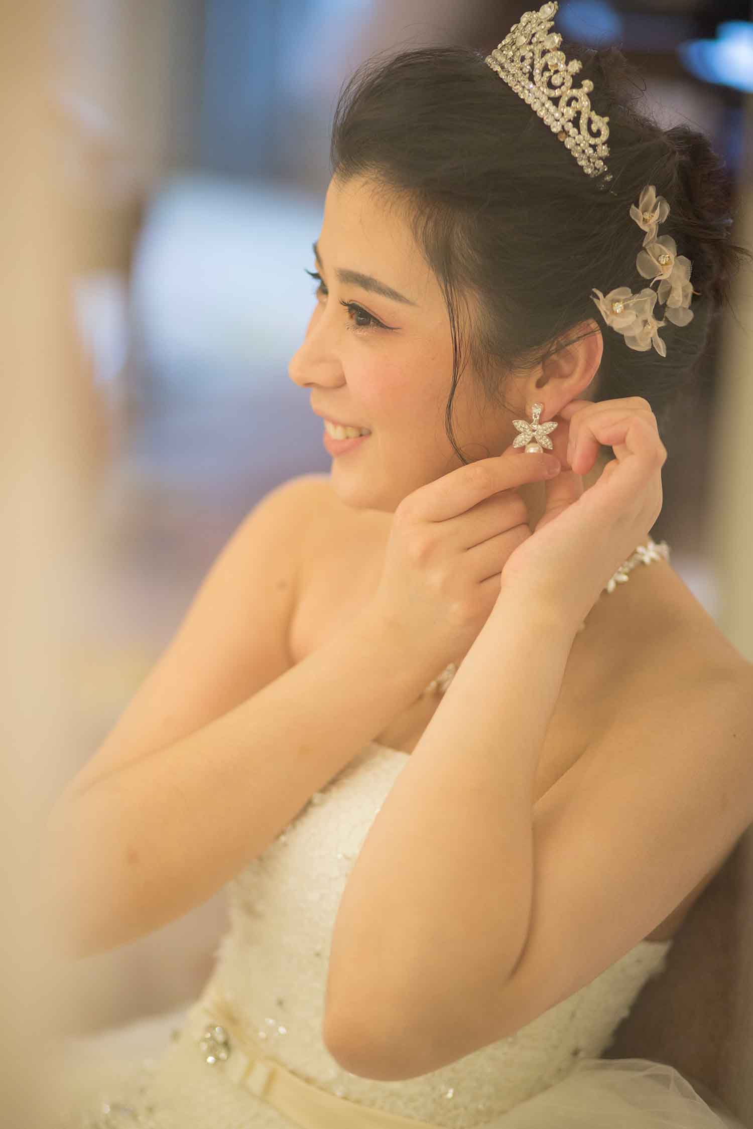 [素人新娘] 端庄大气又有肉感的新娘婚礼现场实拍写真 H327