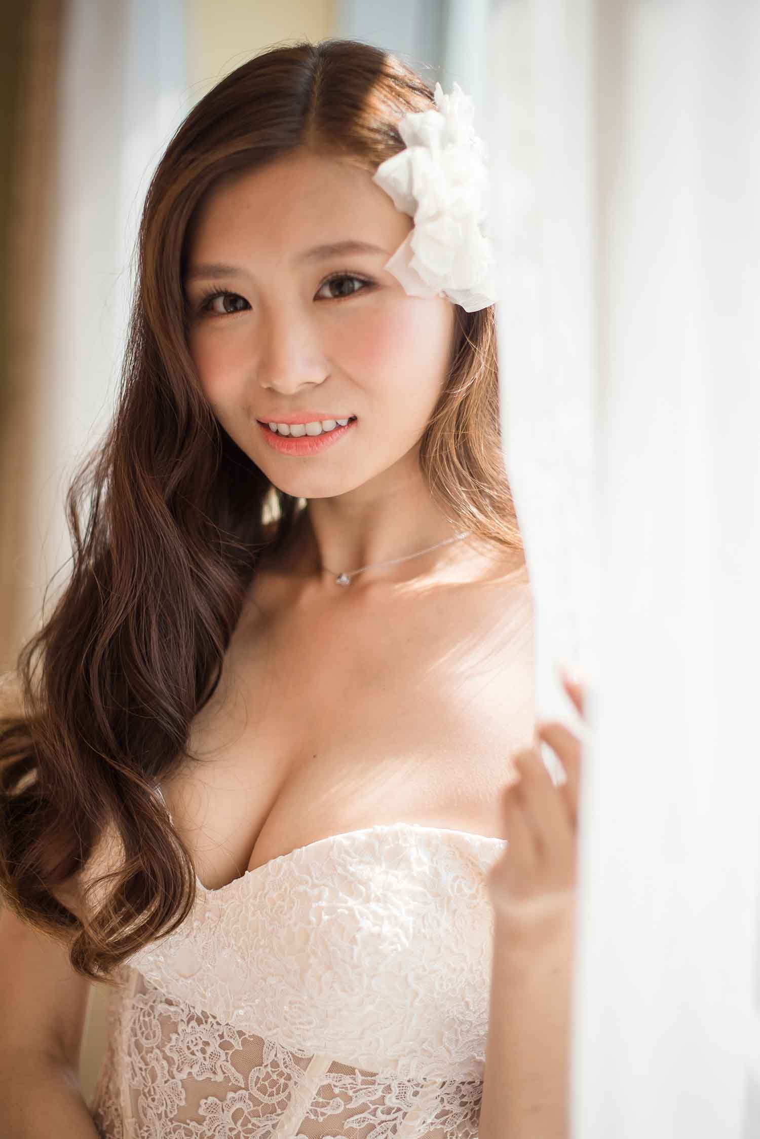 [素人新娘] 前凸后翘身材很好的美女新娘婚礼现场实拍写真 H328