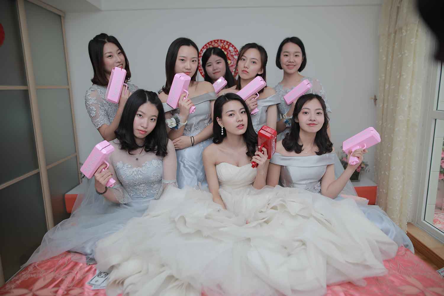 [素人新娘] 既漂亮又多才多艺的新娘婚礼现场实拍写真 H340