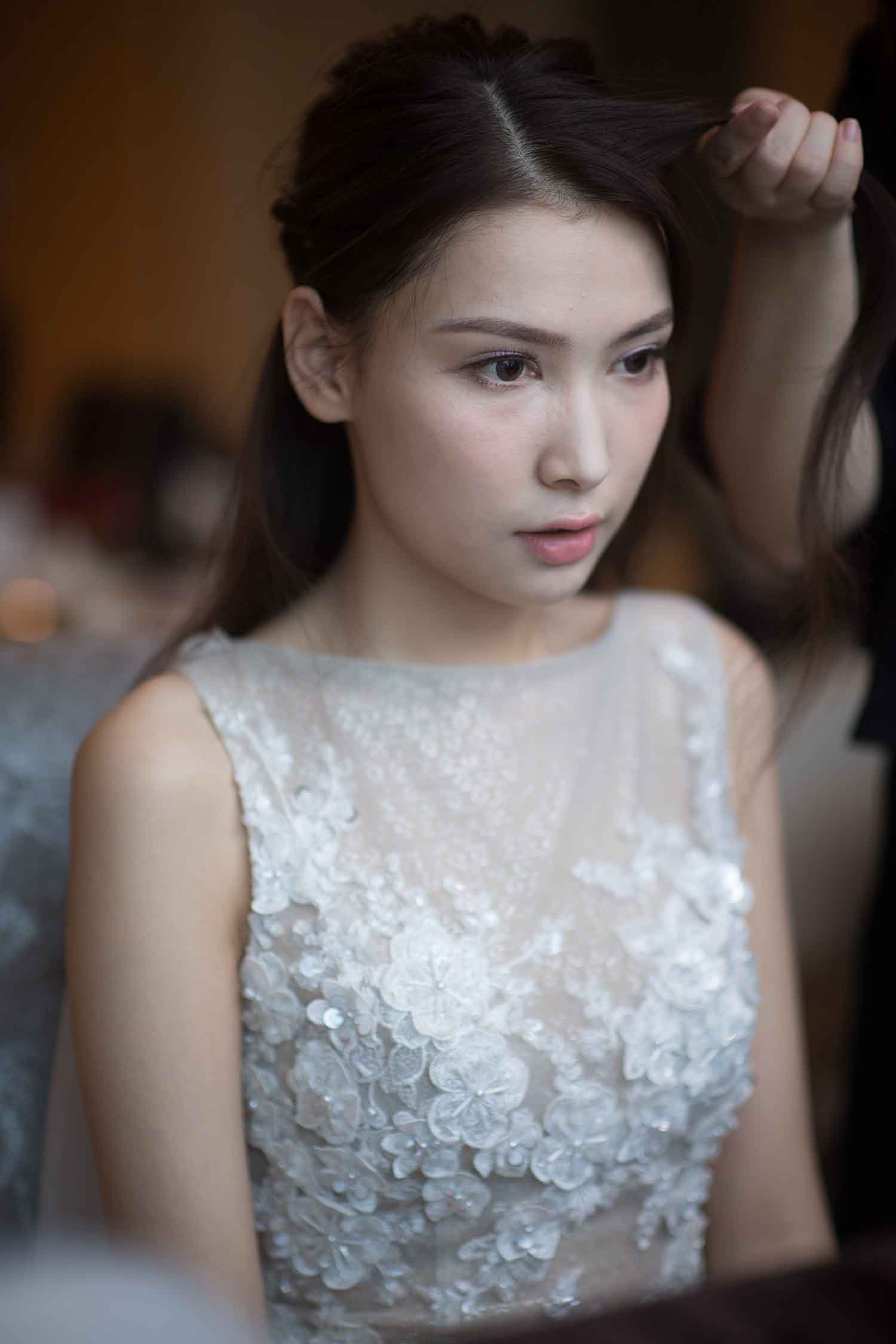 [素人新娘] 有明星气质的清纯白富美新娘婚礼现场实拍写真 H330