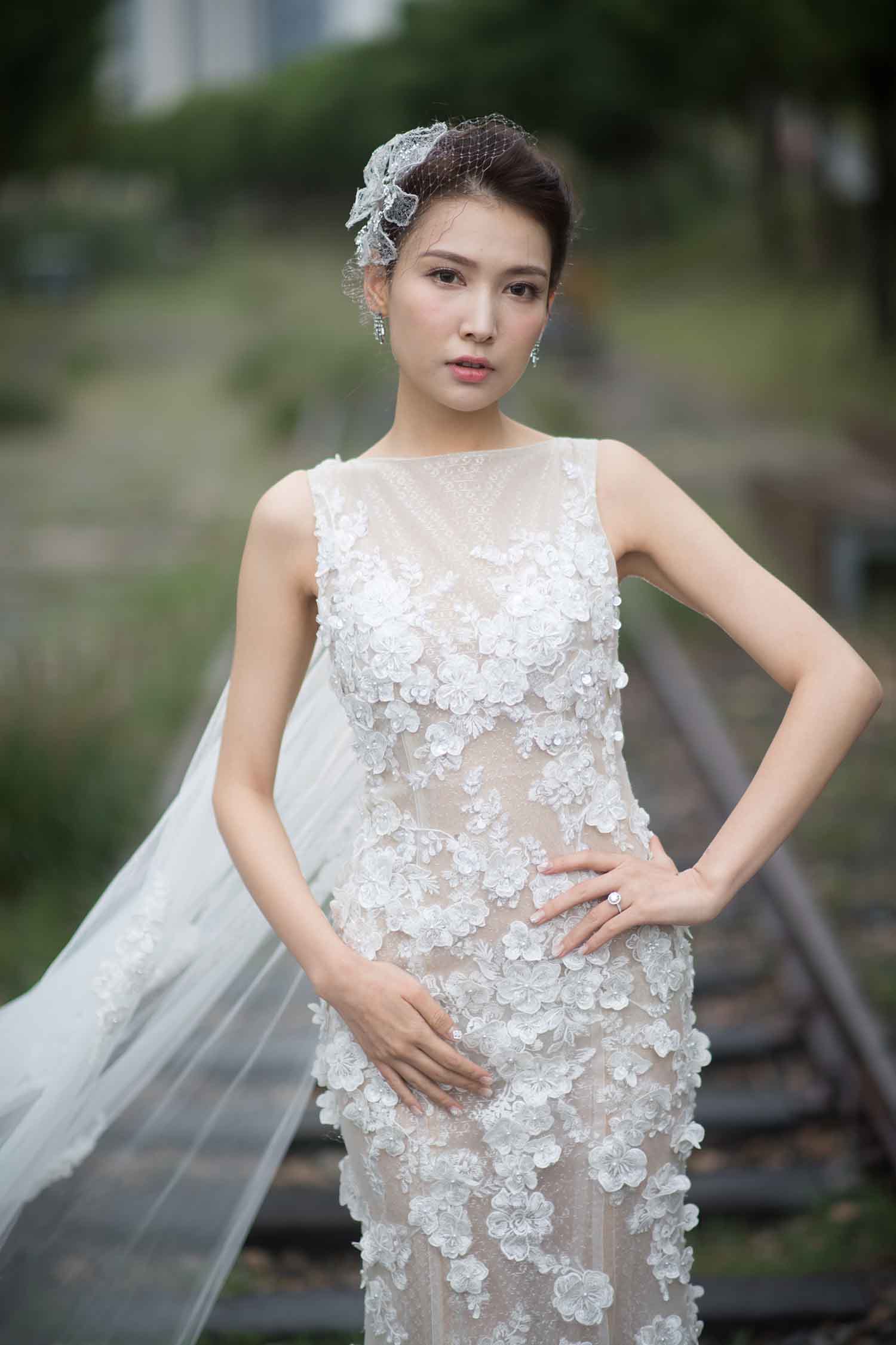 [素人新娘] 有明星气质的清纯白富美新娘婚礼现场实拍写真 H330