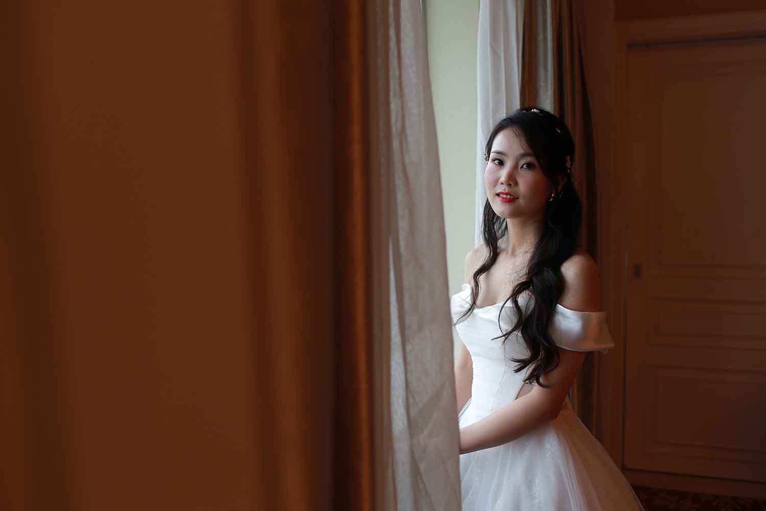 [素人新娘] 眼睛迷人的美女新娘婚礼现场实拍写真 H449