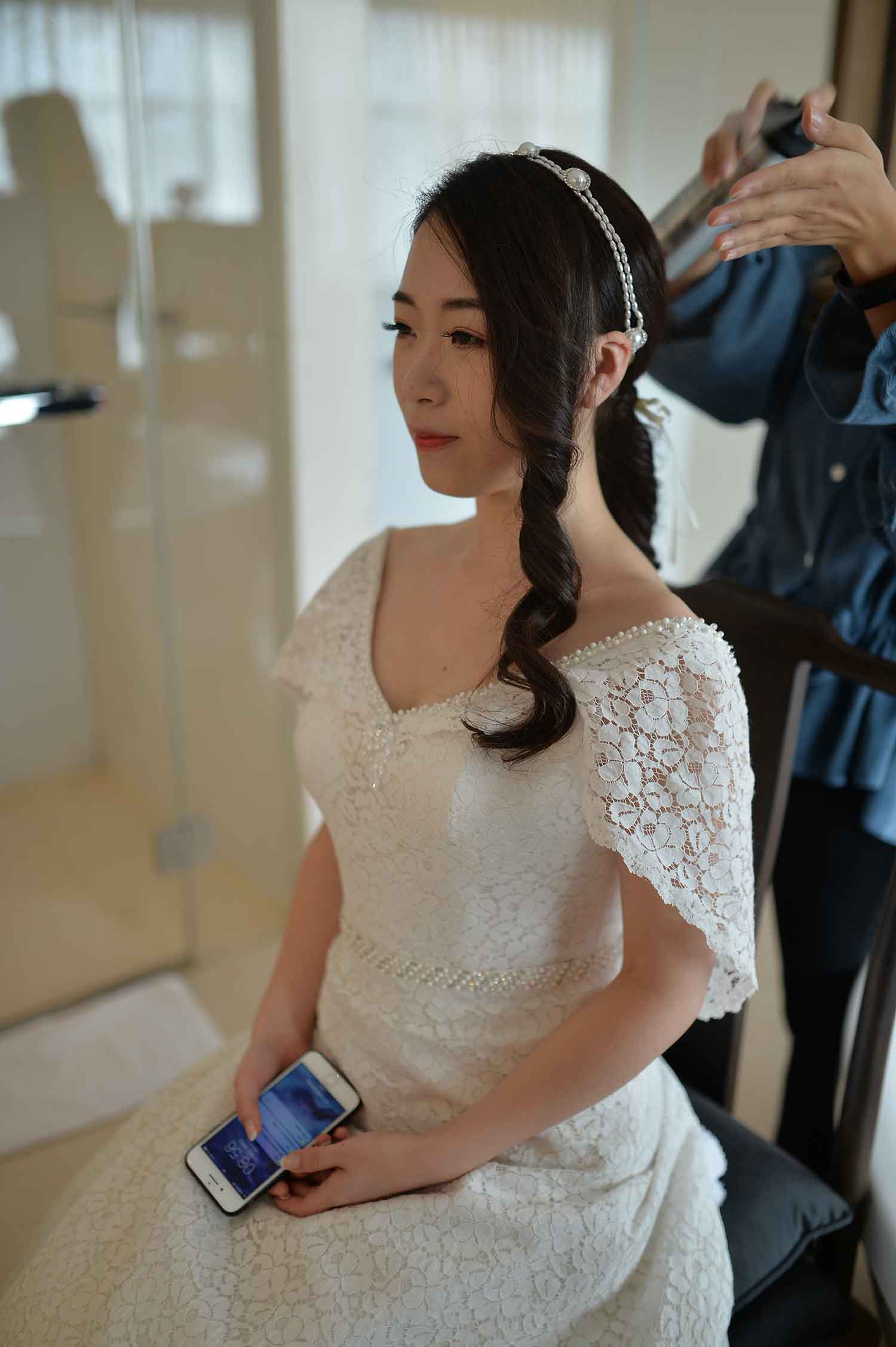 [素人新娘] 抿嘴笑时非常迷人的美女新娘婚礼现场实拍写真 H417