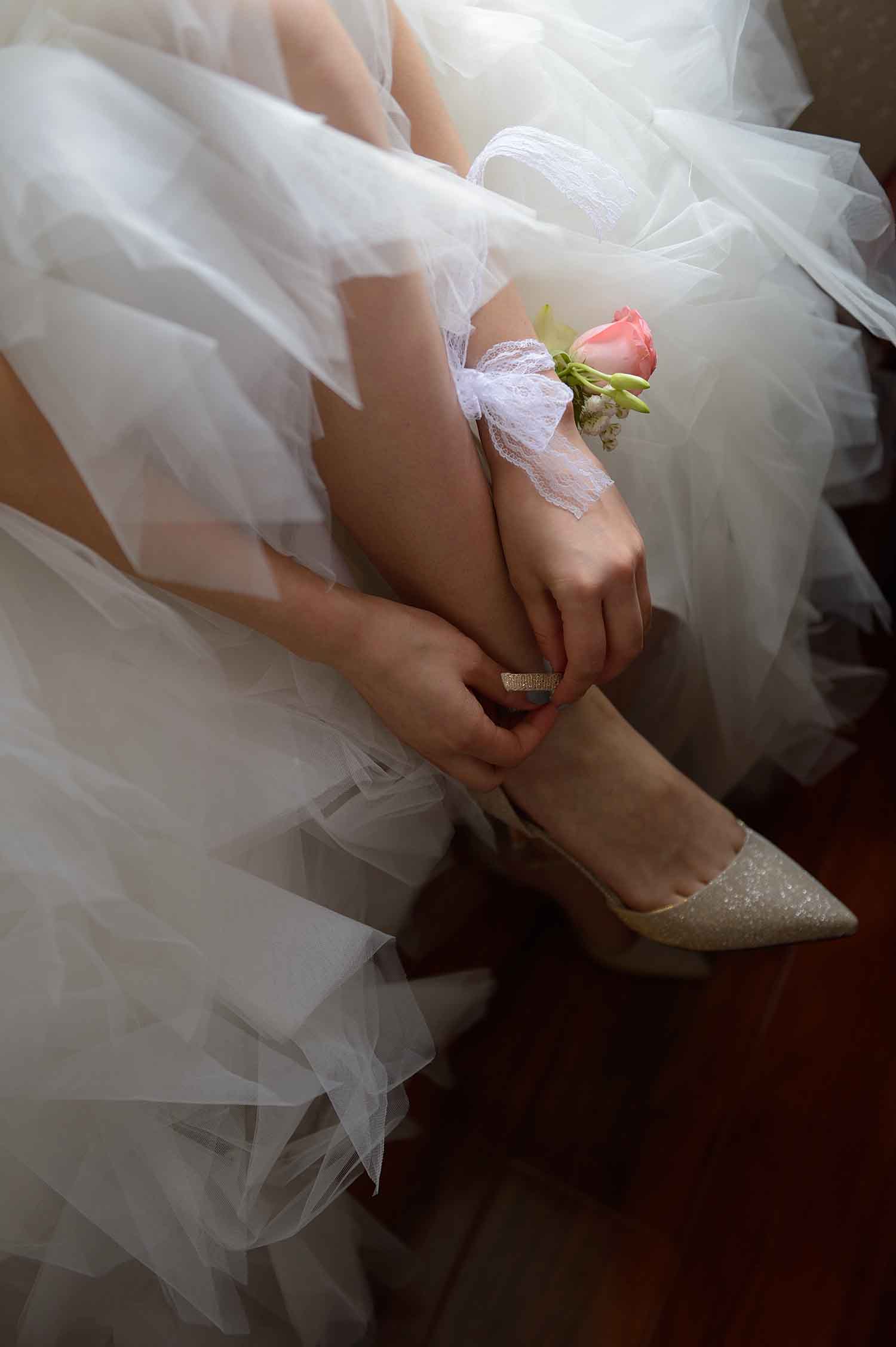 [素人新娘] 身材很好双峰傲人的白嫩美女新娘婚礼现场实拍写真 H423