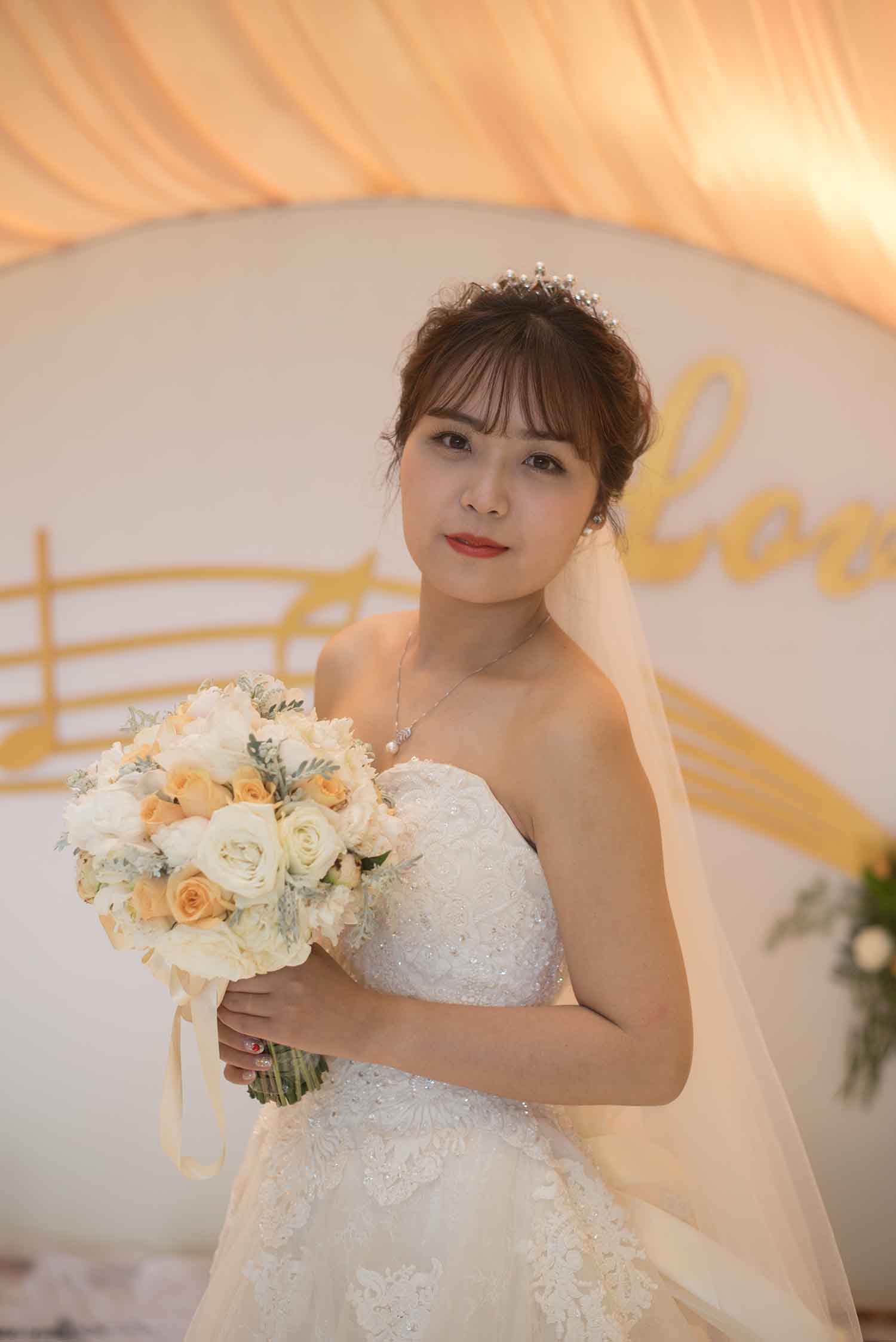 [素人新娘] 笑起来很甜的可爱型新娘婚礼现场实拍写真 H403