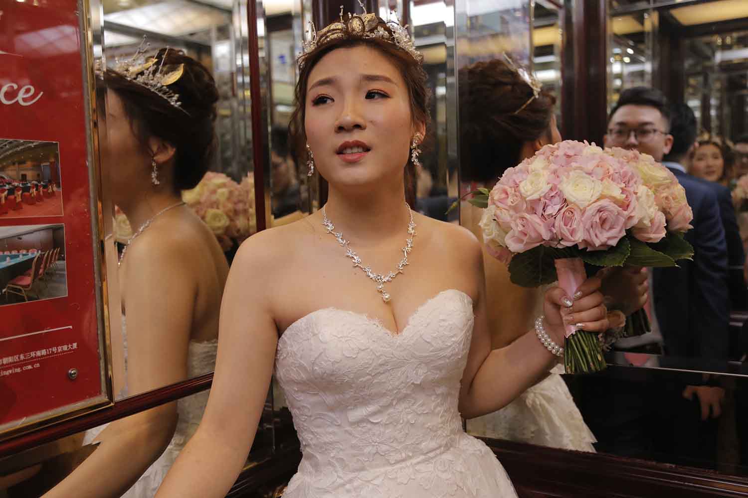 [素人新娘] 眼睛有点小的新娘婚礼现场实拍写真 H459