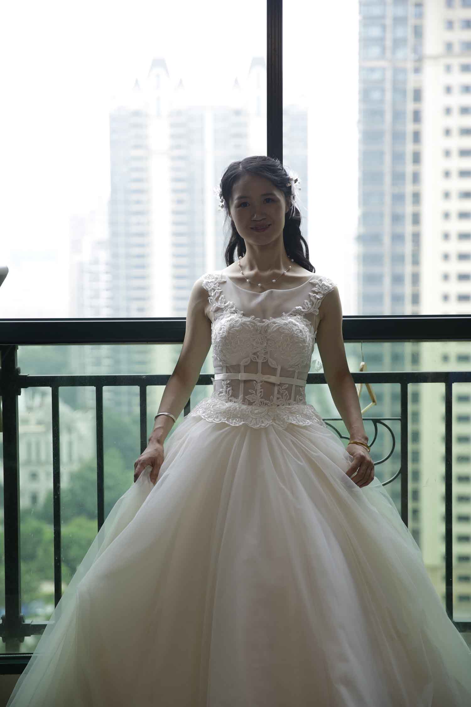 [素人新娘] 看上去很淑女的新娘婚礼现场实拍写真 H404